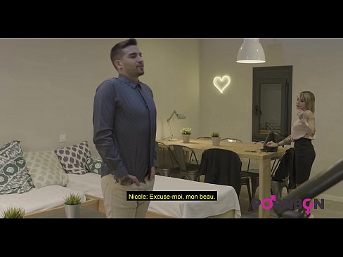 ❤️ PORNBCN 4K Uma mulher madura com mamas grandes quer ser um gigolô jovem fodido anal com um grande amortismo de broche de pinto duro estilo cão de foder, lambendo o orgasmo do cachorro legenda francesa ️ Sexo superior em nós ❌❤