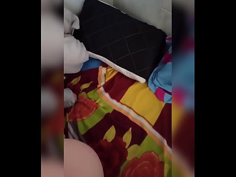 ❤️ Minha colega de quarto fica sozinha em casa porque seu marido vai de férias e eu aproveito para fodê-la e encher seu traseiro de leite ️ Sexo superior em nós ❌❤
